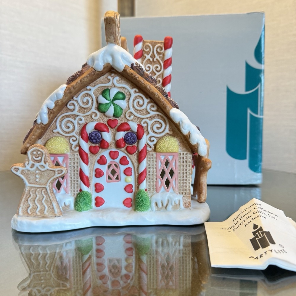 Vintage PartyLite Gingerbread House Tealight Tea Light Holder P7304 w/‎ Box